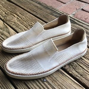 Size 11 Ugg Sammy Slip Ons